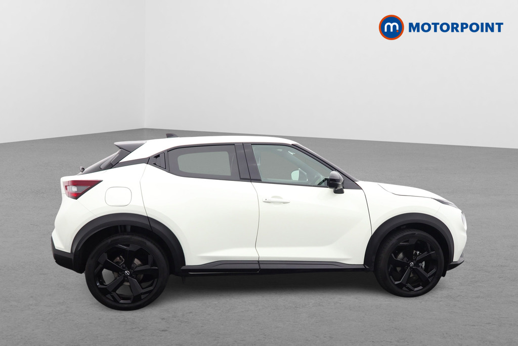 Nissan Juke Tekna Manual Petrol SUV - Stock Number (1590185) - Drivers side front corner