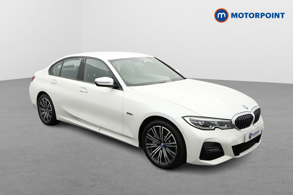 BMW 3 Series M Sport Automatic Petrol Plug-In Hybrid Saloon - Stock Number (1593499) - Drivers side front corner