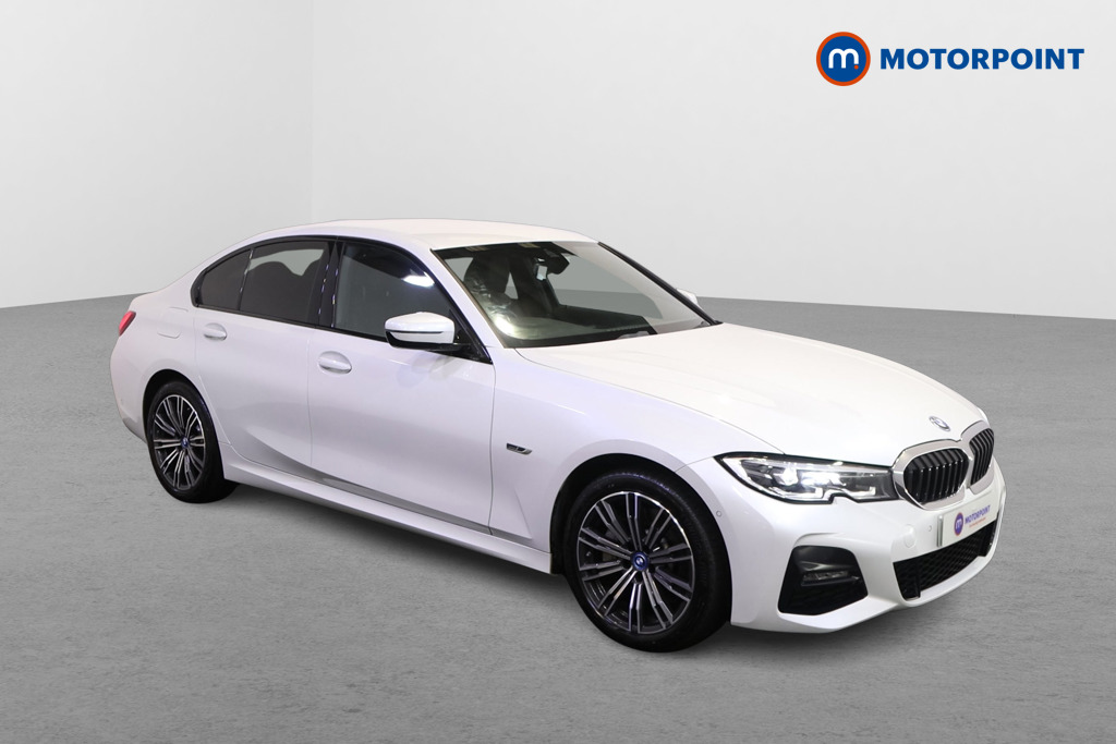 BMW 3 Series M Sport Automatic Petrol Plug-In Hybrid Saloon - Stock Number (1595178) - Drivers side front corner