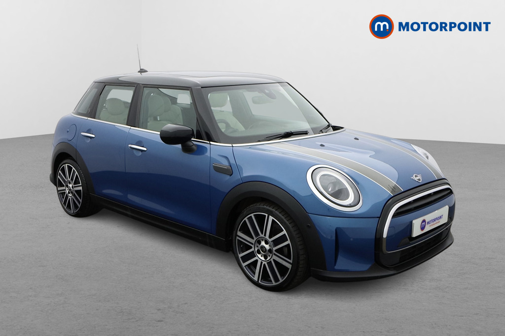 Mini Hatchback Cooper Exclusive Automatic Petrol Hatchback - Stock Number (1595805) - Drivers side front corner