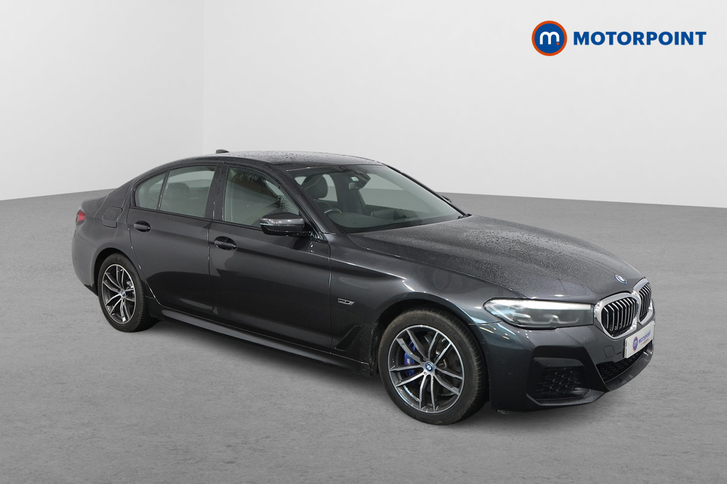 BMW 5 Series M Sport Automatic Petrol Plug-In Hybrid Saloon - Stock Number (1596688) - Drivers side front corner