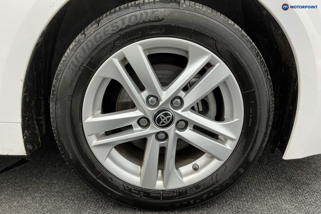 Toyota Corolla Icon Automatic Petrol-Electric Hybrid Estate - Stock Number (1598458) - 39th supplementary image