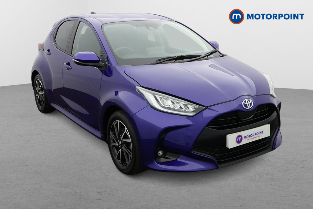 Toyota Yaris Design Automatic Petrol-Electric Hybrid Hatchback - Stock Number (1599987) - Drivers side front corner