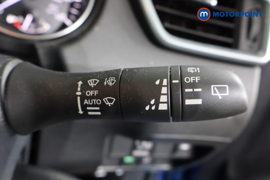 Nissan Qashqai Acenta Premium Automatic Petrol SUV - Stock Number (1600160) - 5th supplementary image