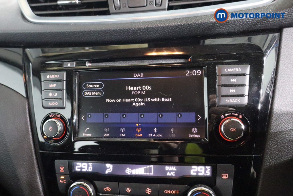 Nissan Qashqai Acenta Premium Automatic Petrol SUV - Stock Number (1600160) - 9th supplementary image