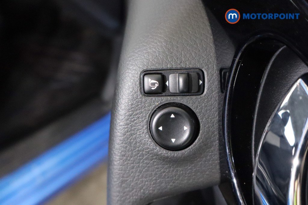 Nissan Qashqai Acenta Premium Automatic Petrol SUV - Stock Number (1600160) - 14th supplementary image