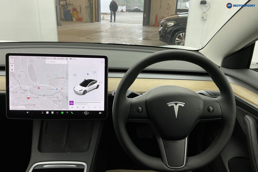 Tesla Model 3 Standard Plus Automatic Electric Saloon - Stock Number (1601188) - 1st supplementary image