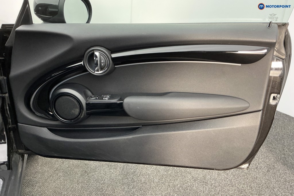 Mini Hatchback Cooper S Level 2 Automatic Electric Hatchback - Stock Number (1603083) - 22nd supplementary image