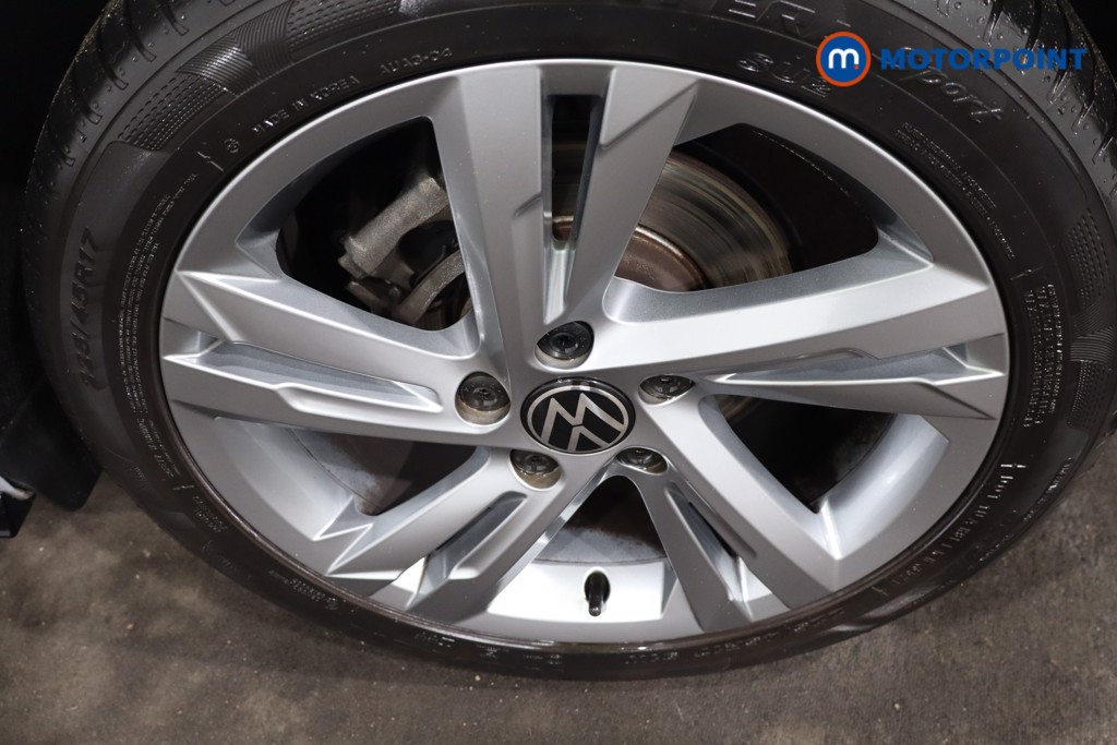 Volkswagen Golf R-Line Manual Petrol Hatchback - Stock Number (1604703) - 12th supplementary image