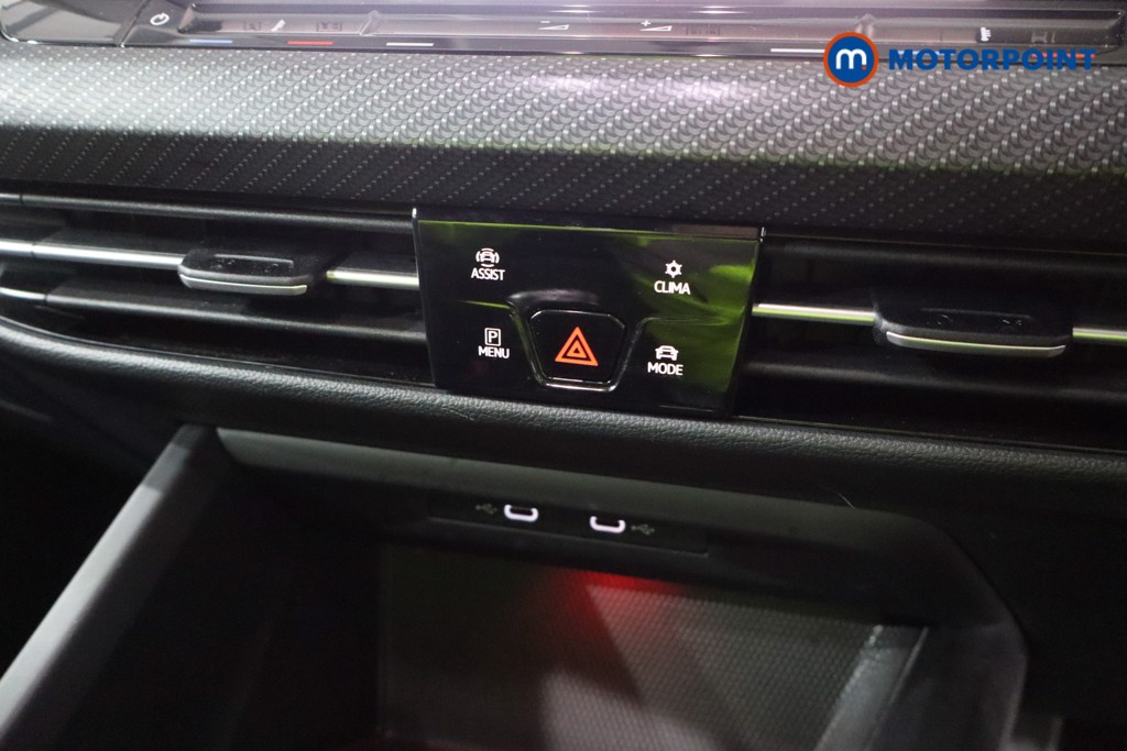 Volkswagen Golf R-Line Manual Petrol Hatchback - Stock Number (1604703) - 14th supplementary image