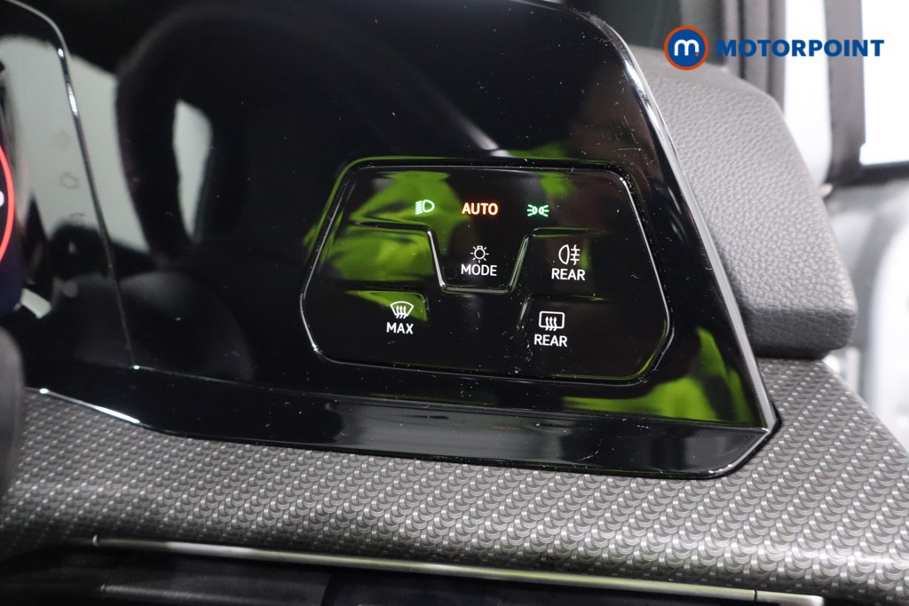 Volkswagen Golf R-Line Manual Petrol Hatchback - Stock Number (1604703) - 17th supplementary image