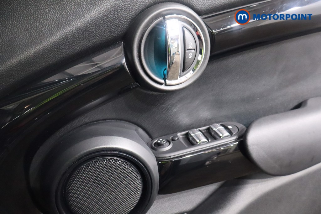 Mini Hatchback Cooper S Seven Manual Diesel Hatchback - Stock Number (1604732) - 18th supplementary image