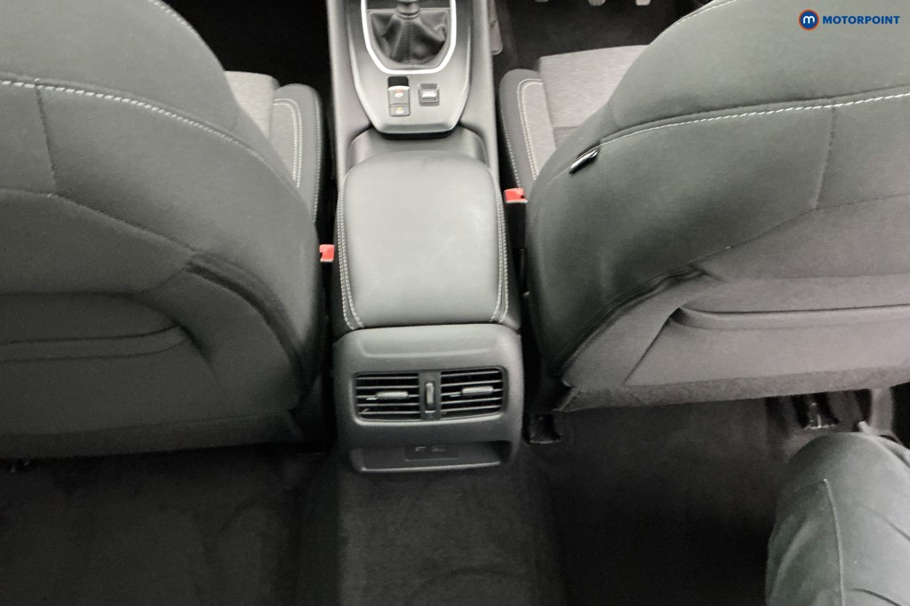 Nissan Qashqai N-Connecta Manual Petrol SUV - Stock Number (1604861) - 11th supplementary image