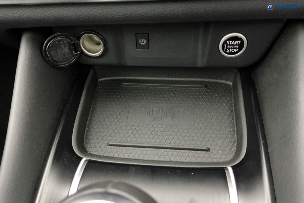 Nissan Qashqai N-Connecta Manual Petrol SUV - Stock Number (1604861) - 19th supplementary image