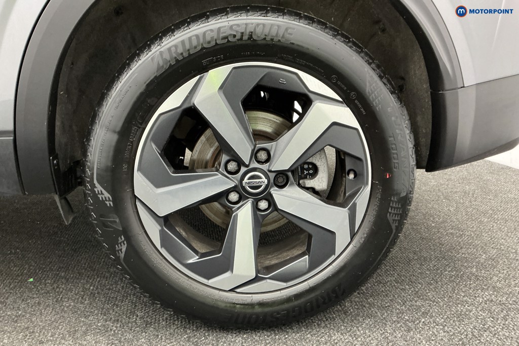 Nissan Qashqai N-Connecta Manual Petrol SUV - Stock Number (1604861) - 36th supplementary image