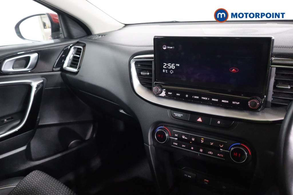 KIA Ceed 3 Manual Petrol Hatchback - Stock Number (1600002) - 3rd supplementary image