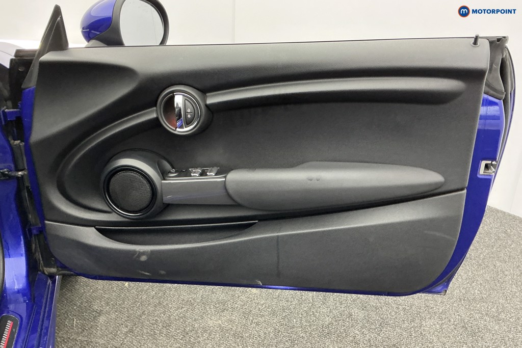 Mini Convertible Cooper Sport Manual Petrol Convertible - Stock Number (1603335) - 22nd supplementary image