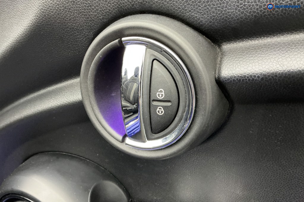 Mini Convertible Cooper Sport Manual Petrol Convertible - Stock Number (1603335) - 24th supplementary image