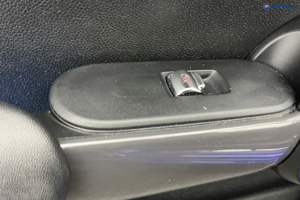 Mini Convertible Cooper Sport Manual Petrol Convertible - Stock Number (1603335) - 26th supplementary image