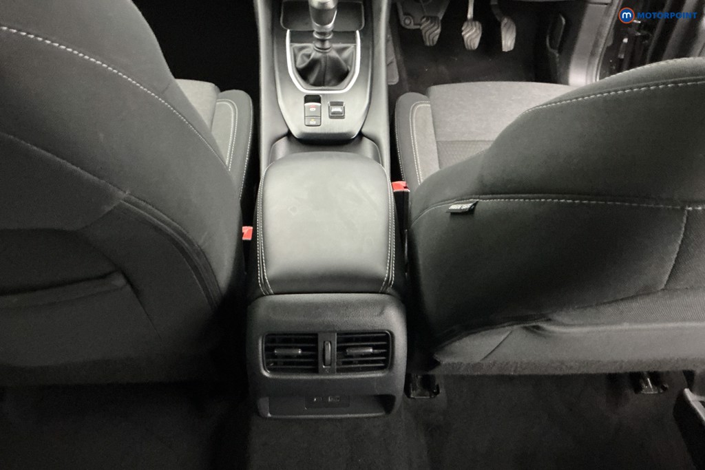 Nissan Qashqai N-Connecta Manual Petrol SUV - Stock Number (1590337) - 11th supplementary image