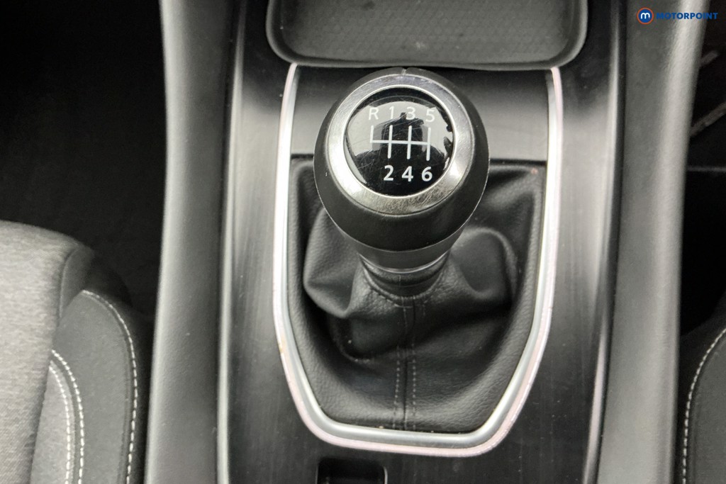 Nissan Qashqai N-Connecta Manual Petrol SUV - Stock Number (1590337) - 18th supplementary image