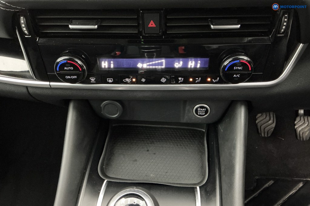 Nissan Qashqai N-Connecta Manual Petrol SUV - Stock Number (1590337) - 19th supplementary image