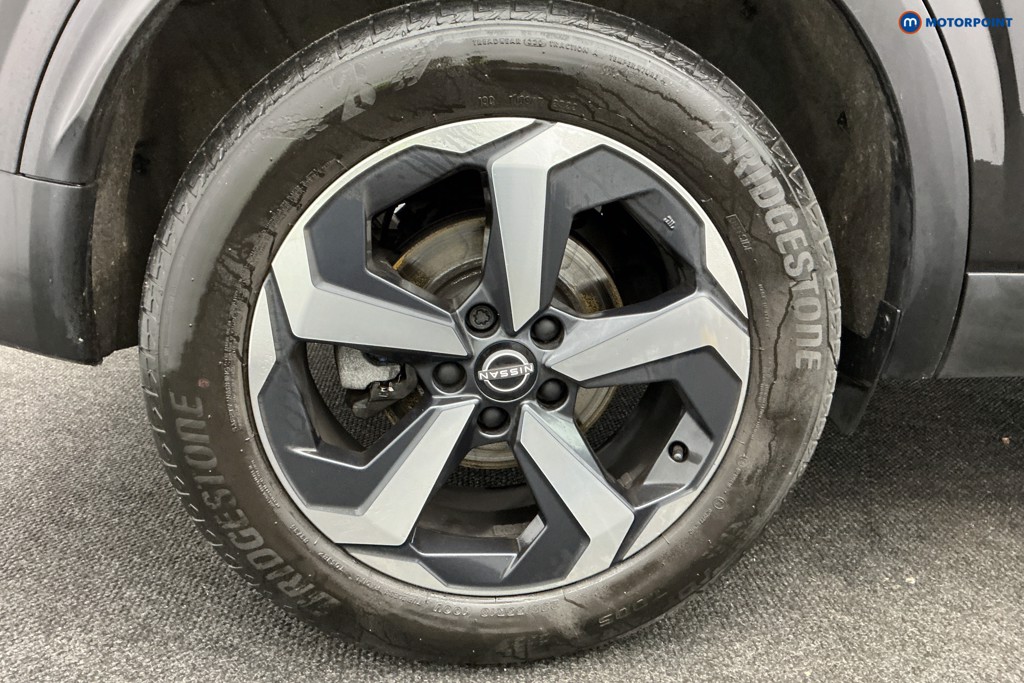 Nissan Qashqai N-Connecta Manual Petrol SUV - Stock Number (1590337) - 35th supplementary image