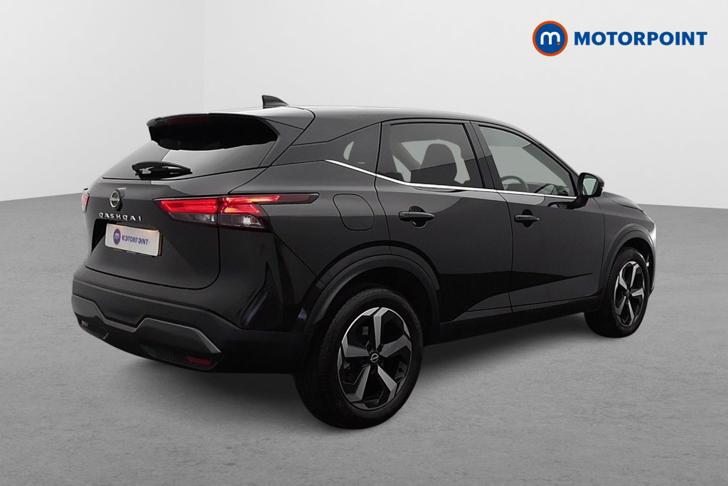 Nissan Qashqai N-Connecta Manual Petrol SUV - Stock Number (1590337) - Drivers side rear corner