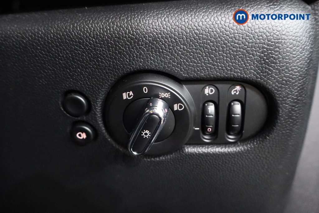 Mini Hatchback Cooper S Exclusive Manual Petrol Hatchback - Stock Number (1591329) - 17th supplementary image