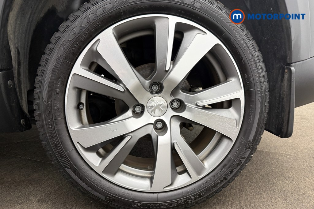 Peugeot 2008 Allure Premium Manual Petrol SUV - Stock Number (1591931) - 13th supplementary image