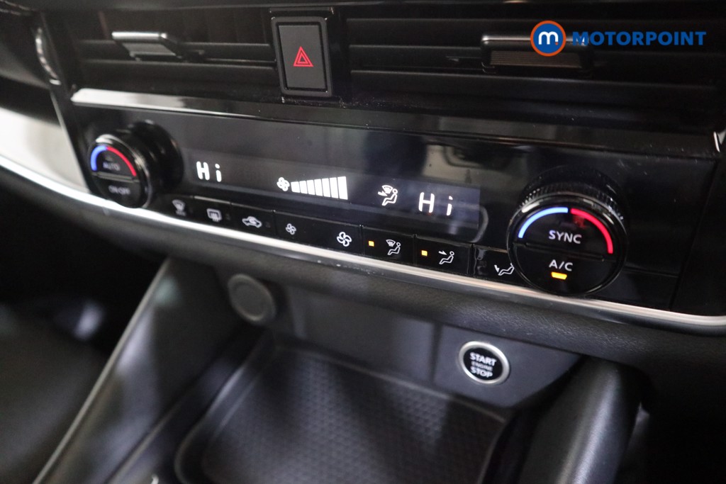 Nissan Qashqai N-Connecta Automatic Petrol SUV - Stock Number (1591968) - 7th supplementary image