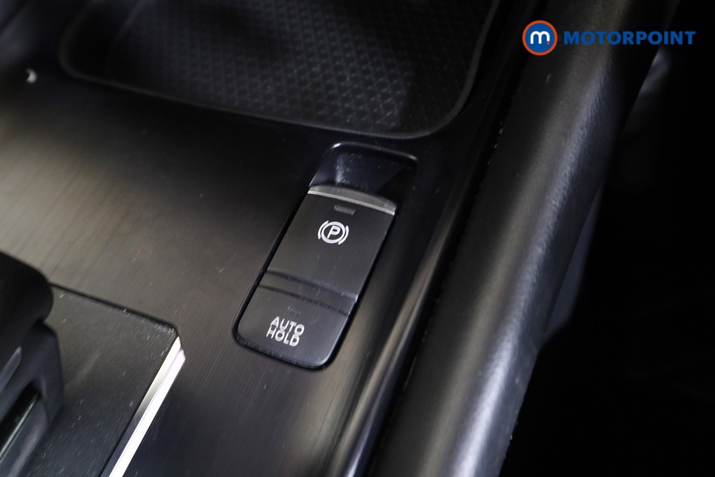Nissan Qashqai N-Connecta Automatic Petrol SUV - Stock Number (1591968) - 9th supplementary image