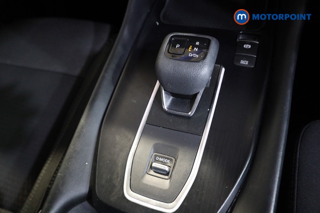 Nissan Qashqai N-Connecta Automatic Petrol SUV - Stock Number (1591968) - 10th supplementary image