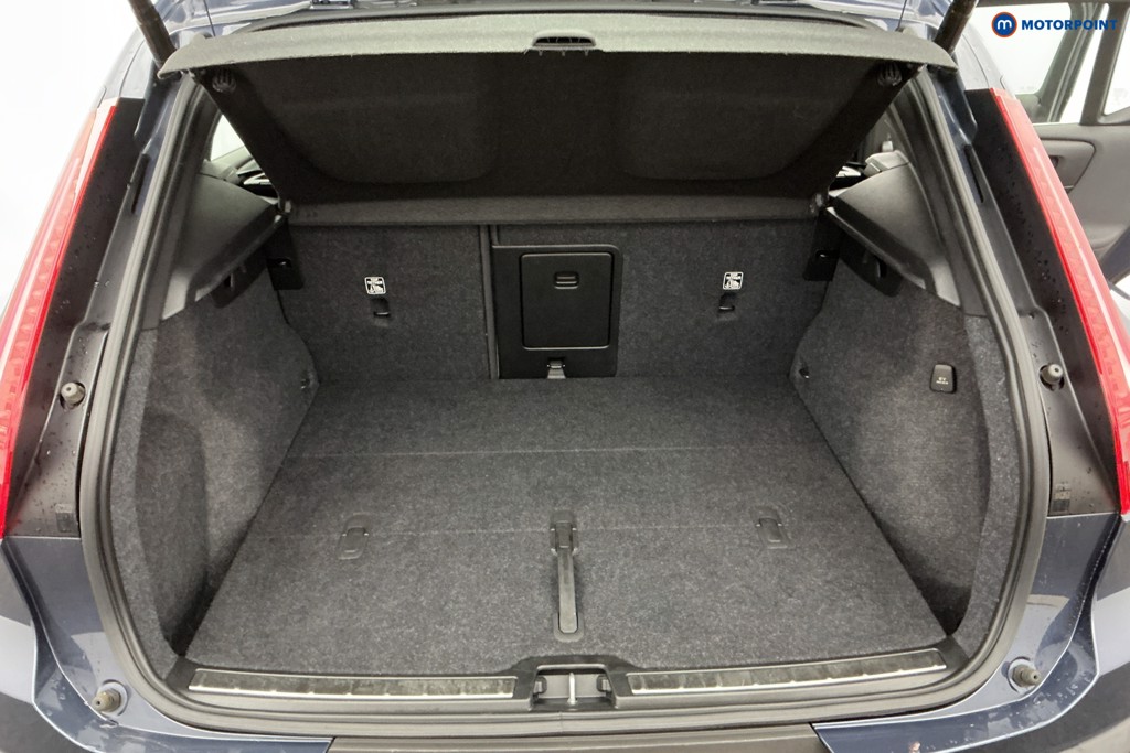 Volvo Xc40 Inscription Pro Automatic Petrol SUV - Stock Number (1592680) - 4th supplementary image