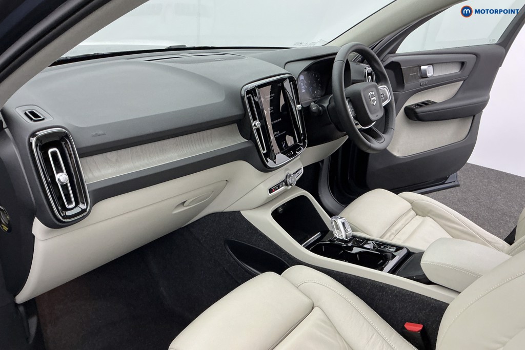 Volvo Xc40 Inscription Pro Automatic Petrol SUV - Stock Number (1592680) - 9th supplementary image