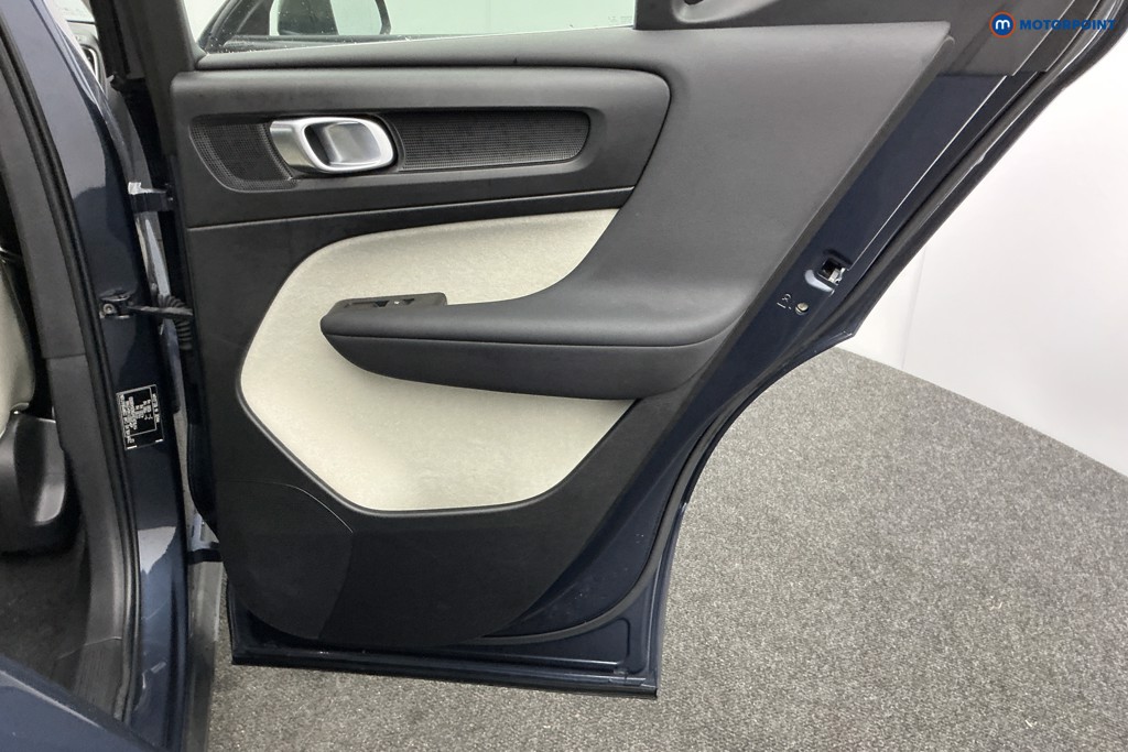 Volvo Xc40 Inscription Pro Automatic Petrol SUV - Stock Number (1592680) - 27th supplementary image
