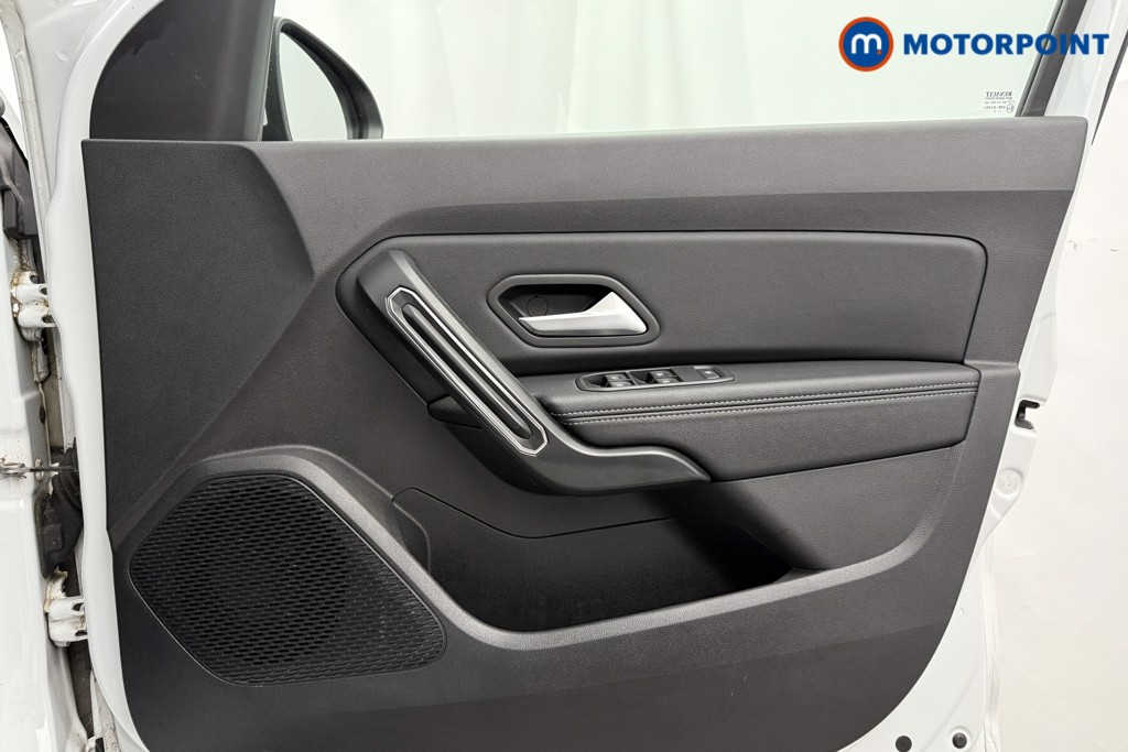 Dacia Duster Prestige Manual Petrol SUV - Stock Number (1593619) - 18th supplementary image