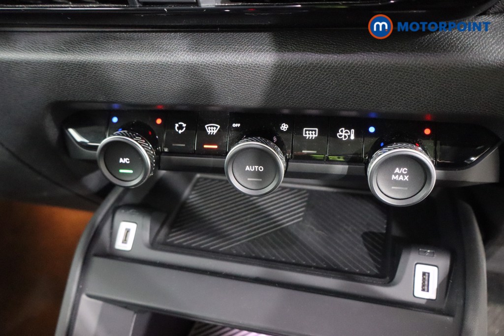 Citroen C4 Shine Automatic Petrol Hatchback - Stock Number (1595790) - 13th supplementary image