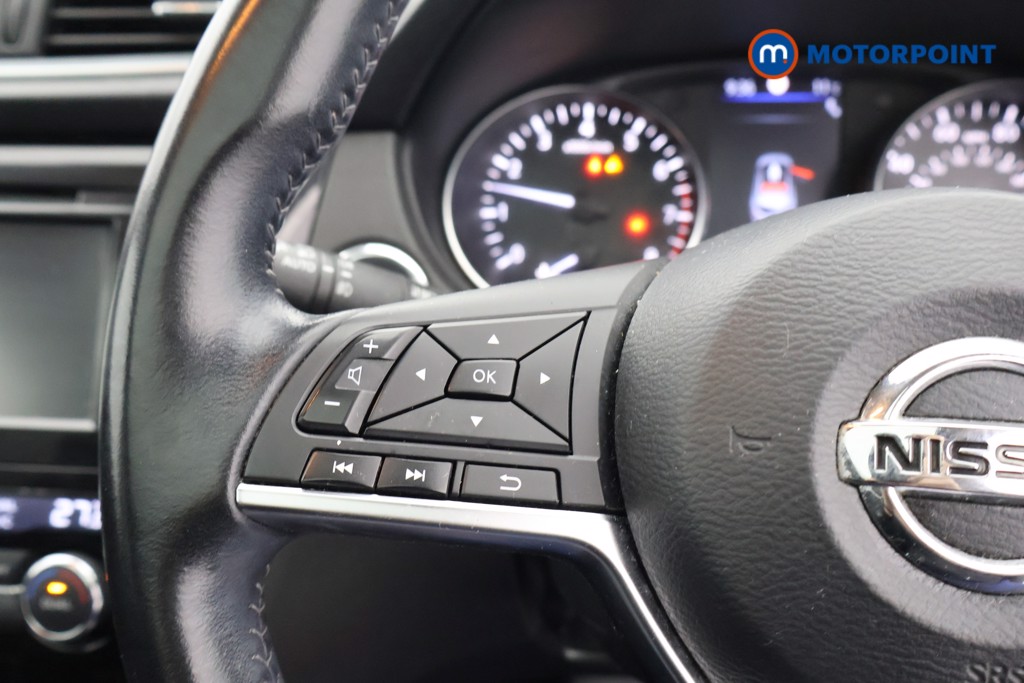 Nissan Qashqai N-Connecta Manual Petrol SUV - Stock Number (1596441) - 2nd supplementary image