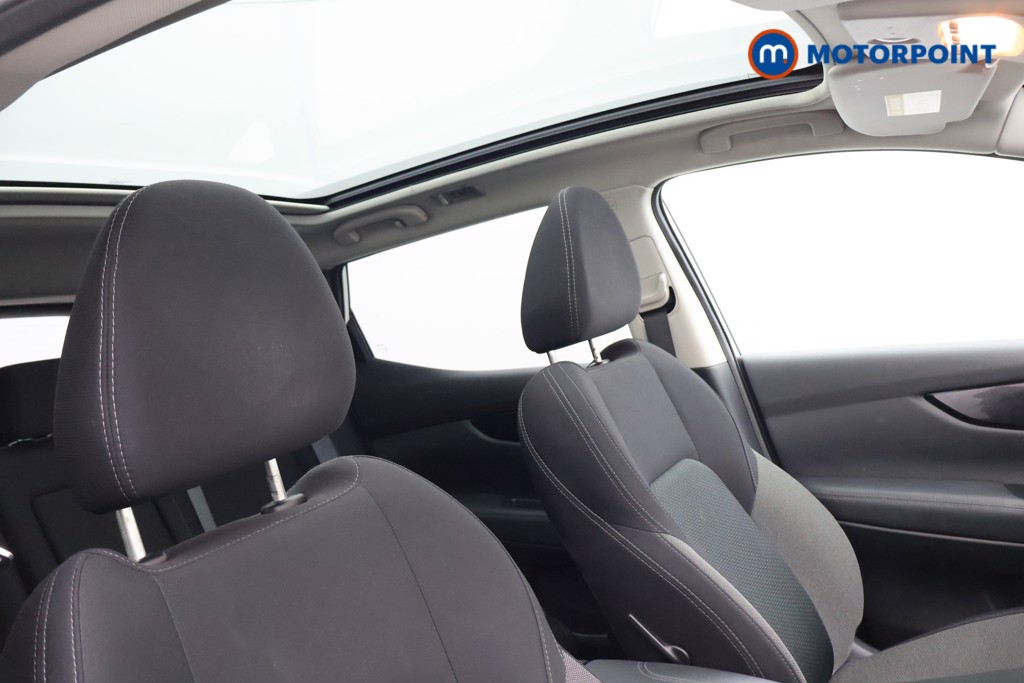 Nissan Qashqai N-Connecta Manual Petrol SUV - Stock Number (1596441) - 14th supplementary image