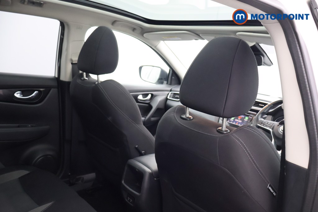 Nissan Qashqai N-Connecta Manual Petrol SUV - Stock Number (1596441) - 17th supplementary image