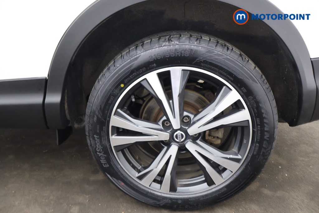 Nissan Qashqai N-Connecta Manual Petrol SUV - Stock Number (1596441) - 31st supplementary image