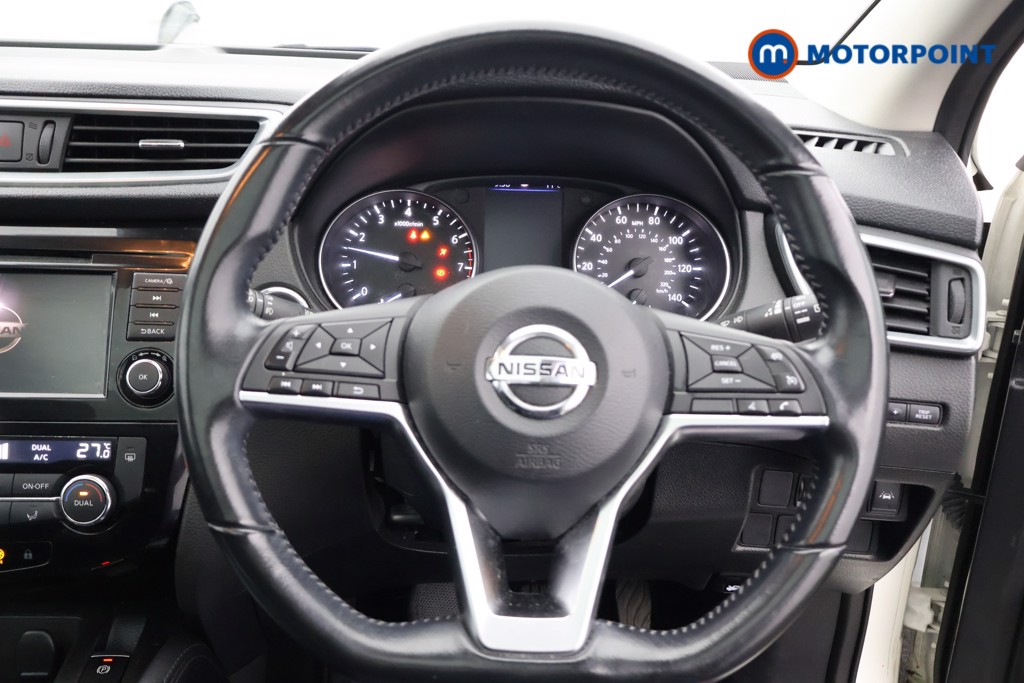 Nissan Qashqai N-Connecta Manual Petrol SUV - Stock Number (1596441) - 1st supplementary image