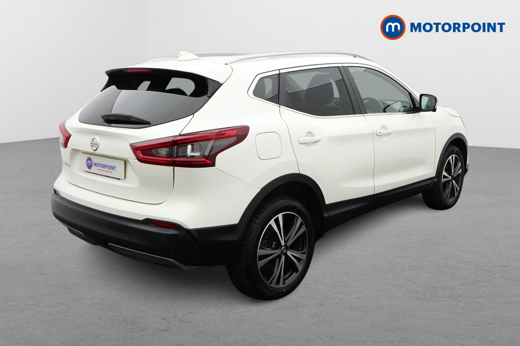 Nissan Qashqai N-Connecta Manual Petrol SUV - Stock Number (1596441) - Drivers side rear corner
