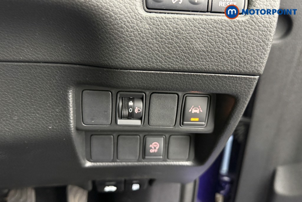 Nissan Qashqai Acenta Premium Manual Petrol SUV - Stock Number (1598306) - 15th supplementary image