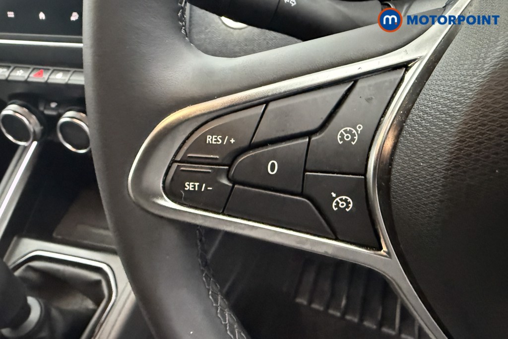 Renault Clio Techno Manual Petrol Hatchback - Stock Number (1598669) - 3rd supplementary image