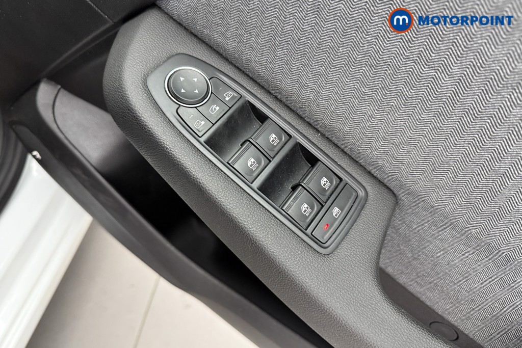 Renault Clio Techno Manual Petrol Hatchback - Stock Number (1598669) - 18th supplementary image