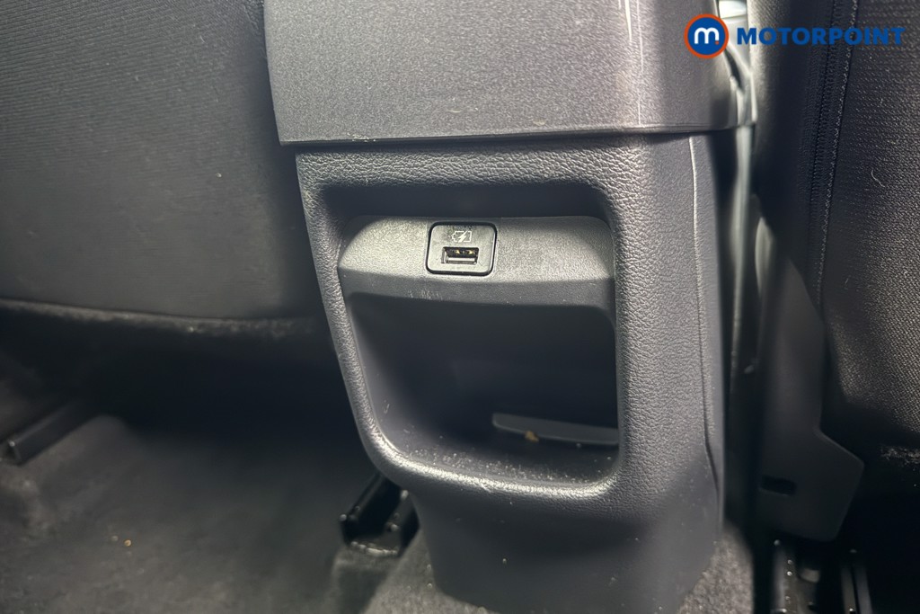 Nissan Juke N-Connecta Manual Petrol SUV - Stock Number (1598682) - 22nd supplementary image