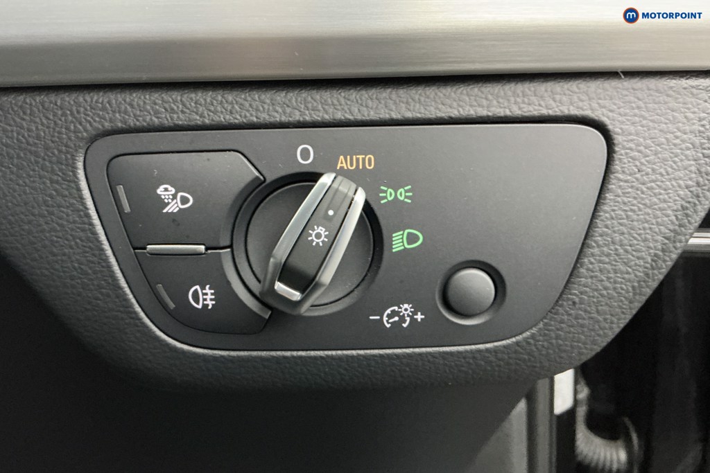 Audi Q5 S Line Automatic Diesel SUV - Stock Number (1598784) - 23rd supplementary image