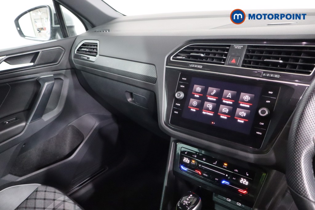 Volkswagen Tiguan R-Line Automatic Petrol SUV - Stock Number (1600352) - 3rd supplementary image